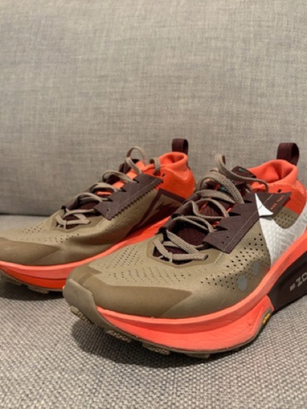Nike Zegama 2 Mens trail running shoes